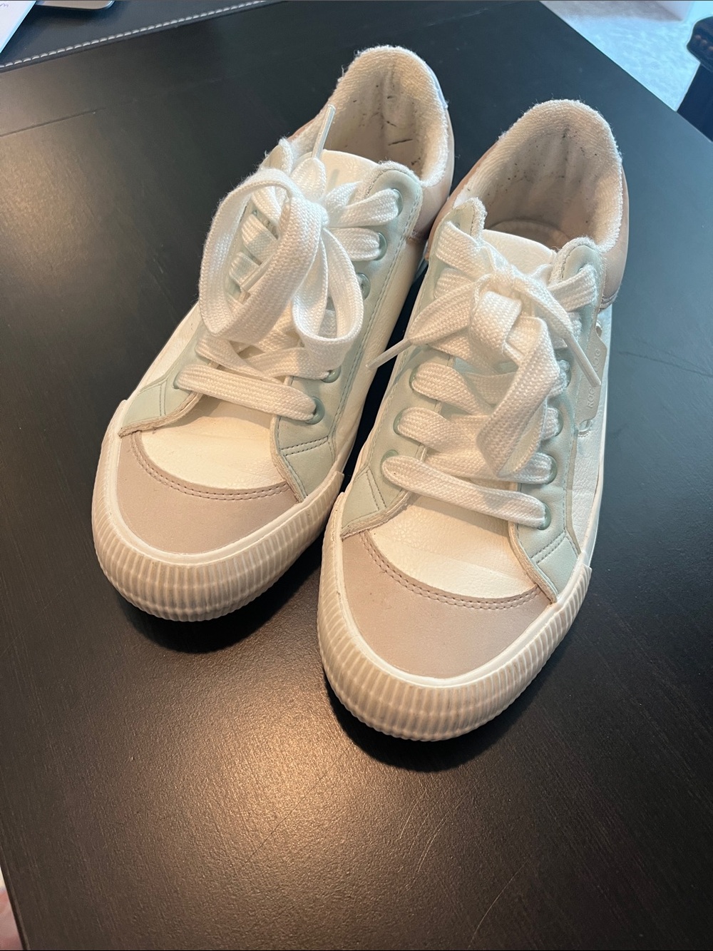 Rocket Dog Women's Sneakers in White and Light Gray